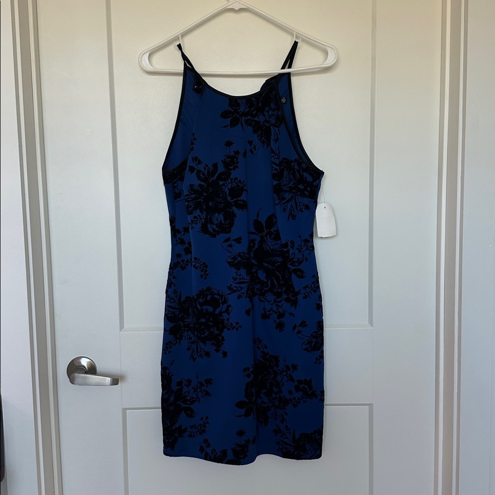 Elegant Blue Floral Dress